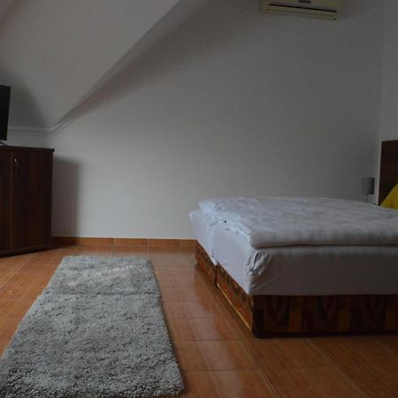 Aqua Oazis Apartman Hajduszoboszlo Exterior photo