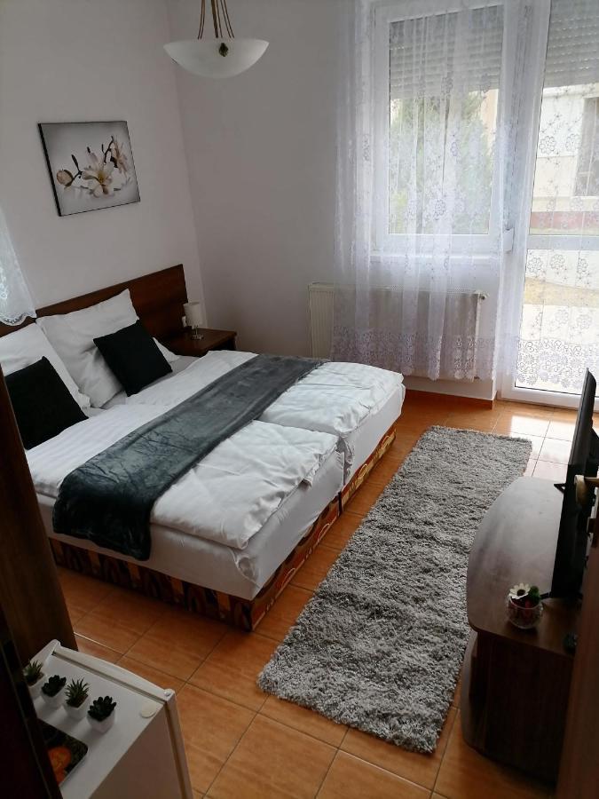 Aqua Oazis Apartman Hajduszoboszlo Exterior photo