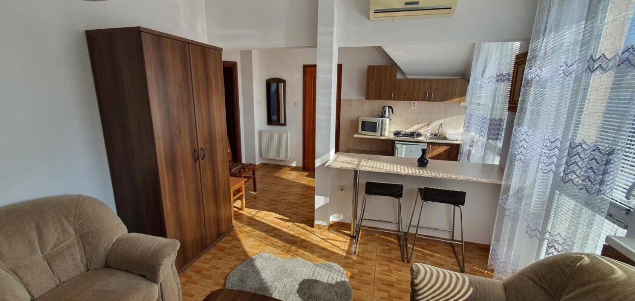 Aqua Oazis Apartman Hajduszoboszlo Exterior photo